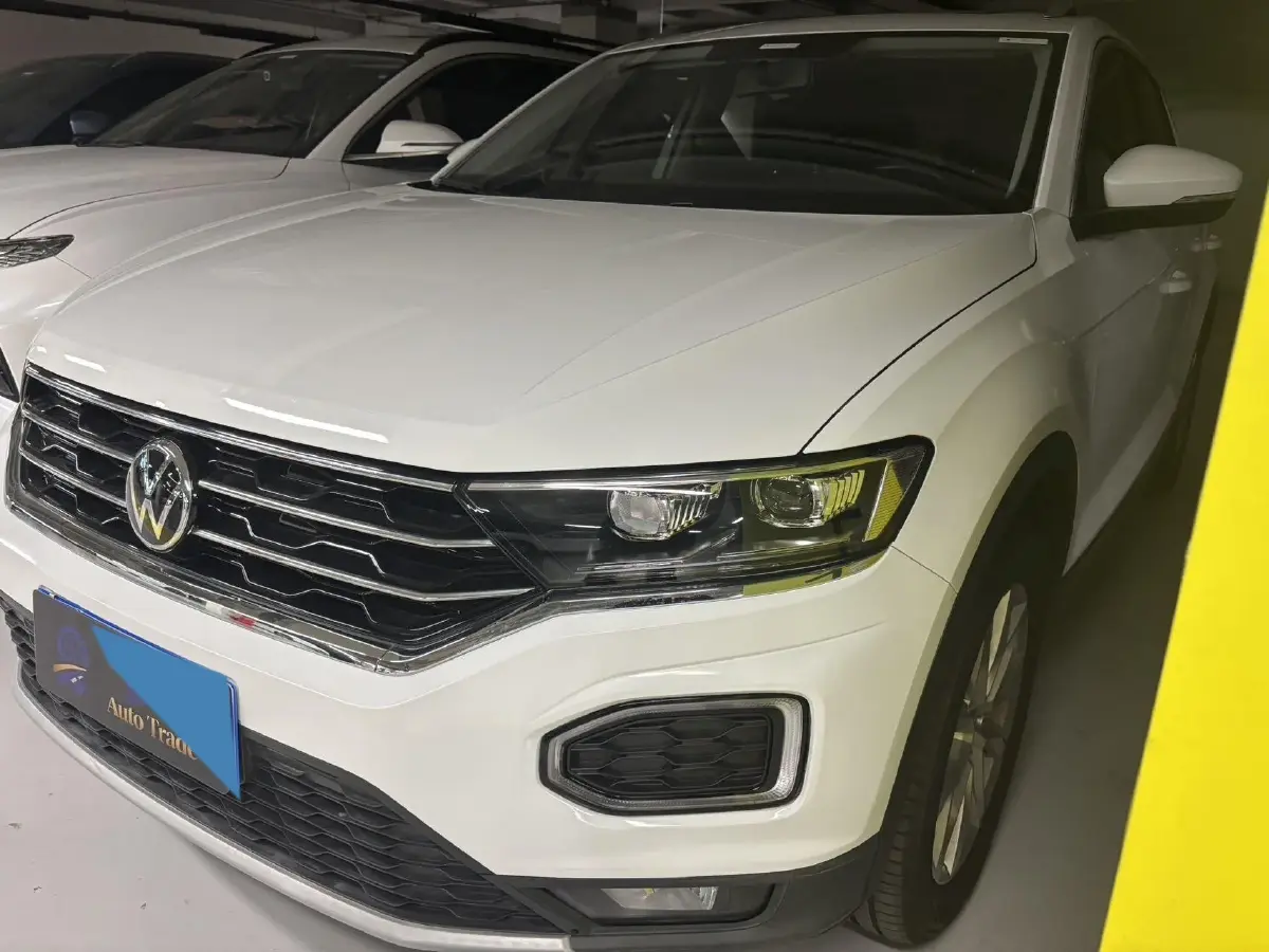 2021 Volkswagen T-Roc 1.4T 150HP L4 7DCT