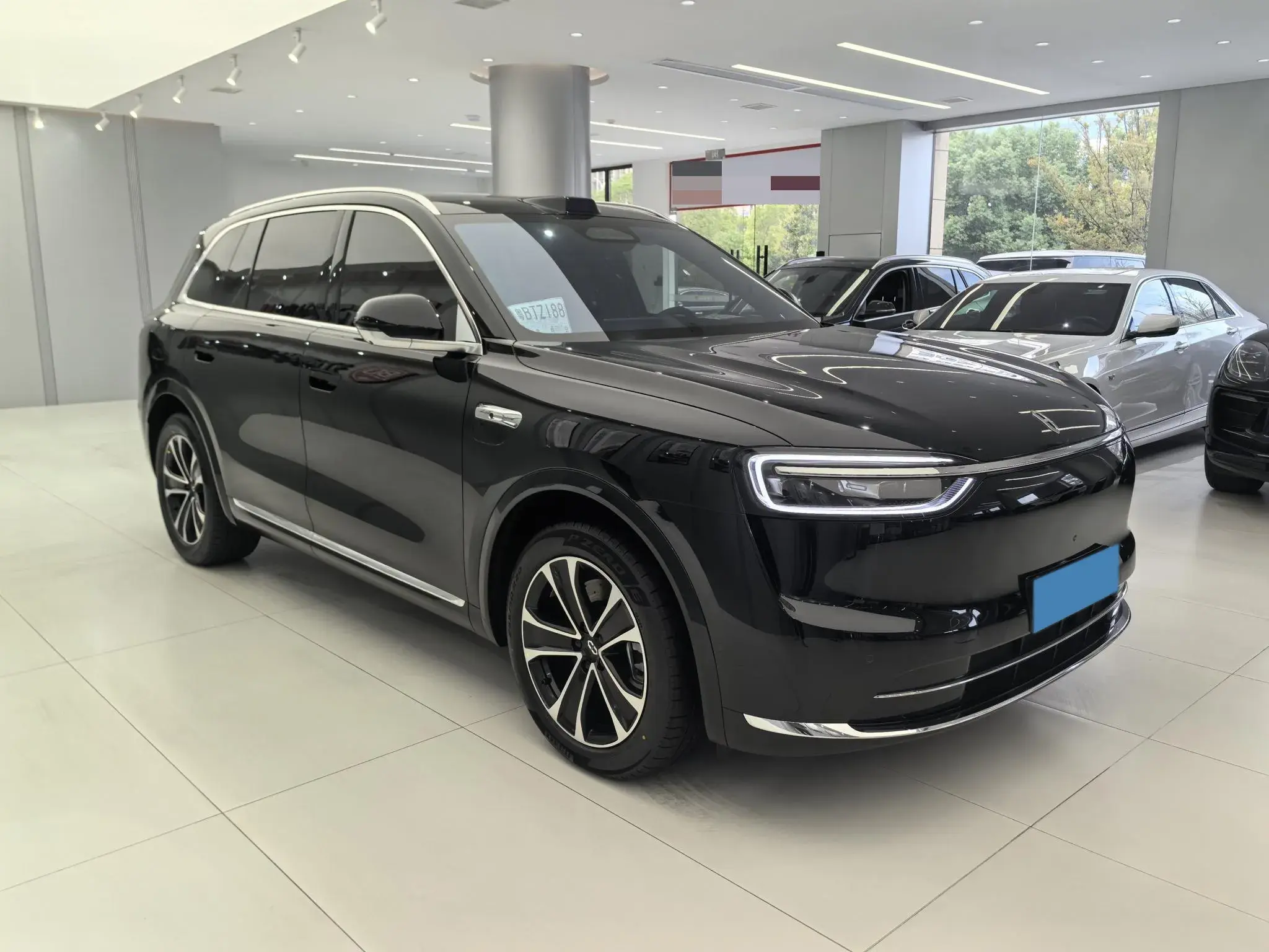 2023 AITO AITO thumbnail 3