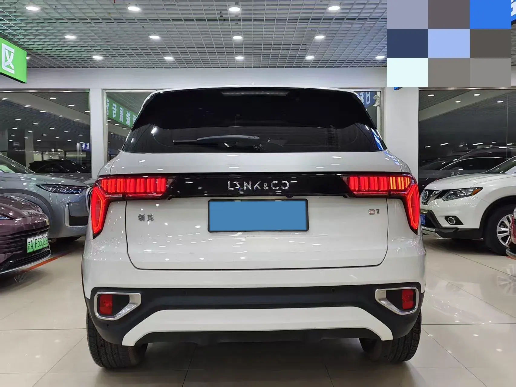 2018 LYNK&CO 01 thumbnail 4