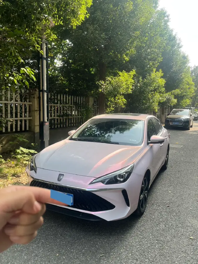 2023 Roewe i5 1.5L 129HP L4 CVT