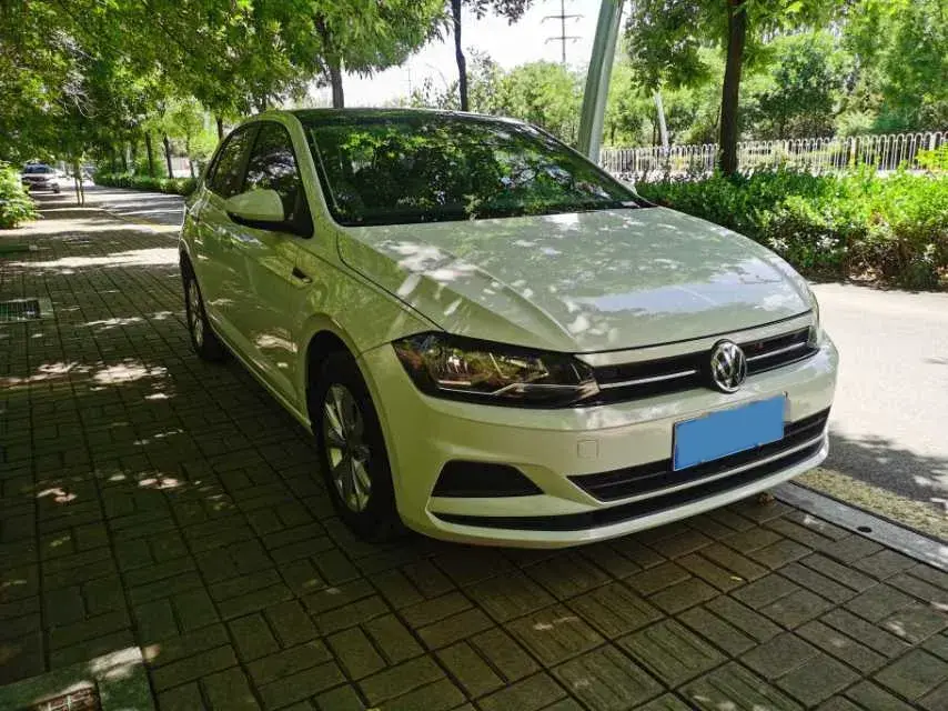 2019 VOLKSWAGEN POLO thumbnail 3