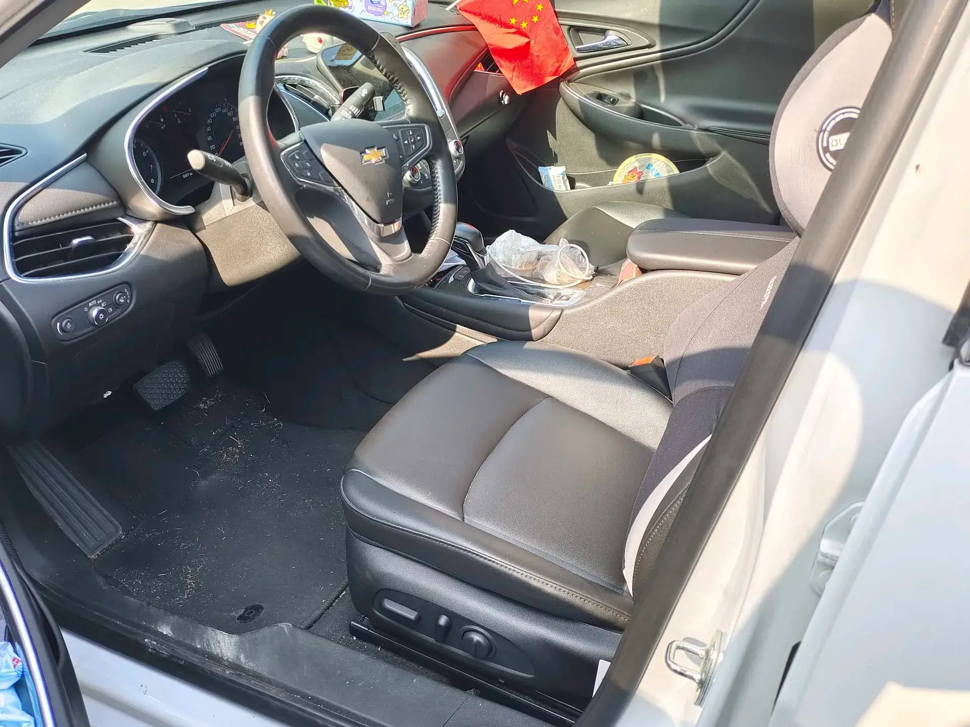 2021 CHEVROLET MALIBU thumbnail 4