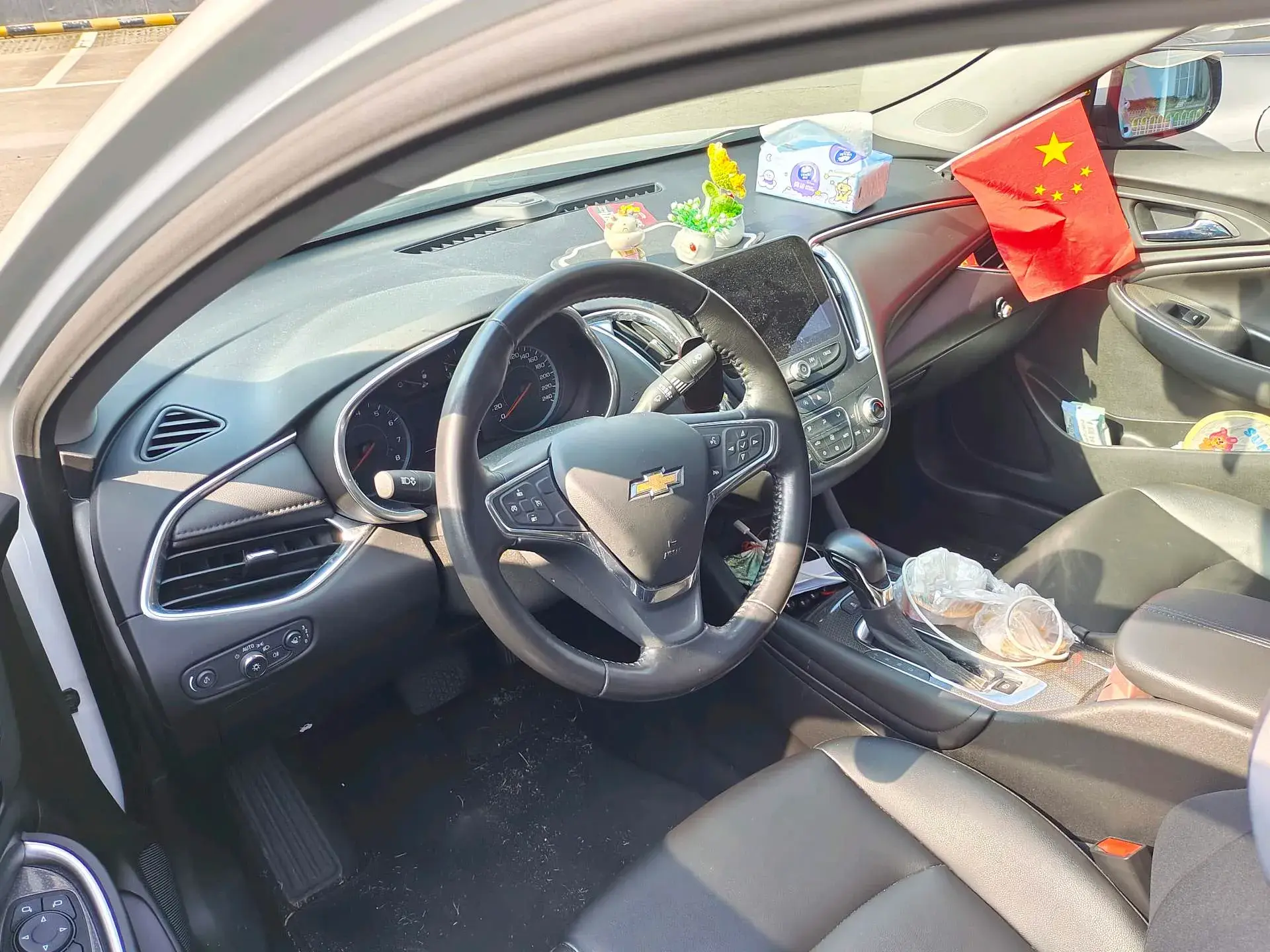 2021 CHEVROLET MALIBU thumbnail 3