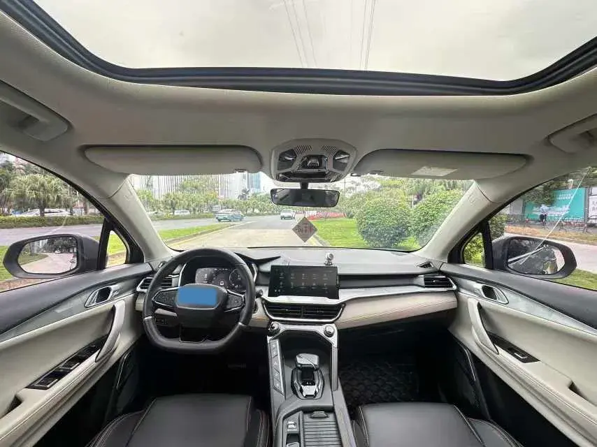 2022 LYNK&CO 06 thumbnail 3