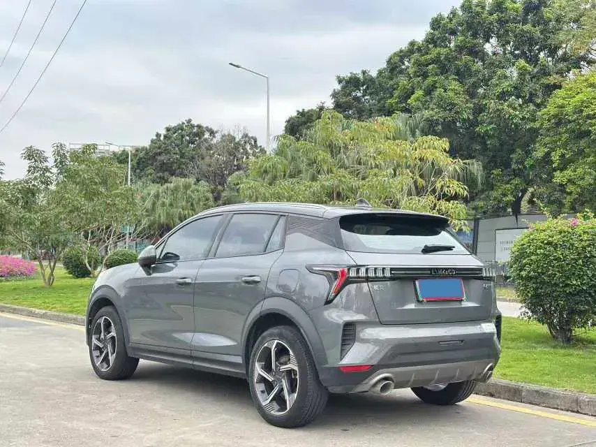 2022 LYNK&CO 06 thumbnail 2