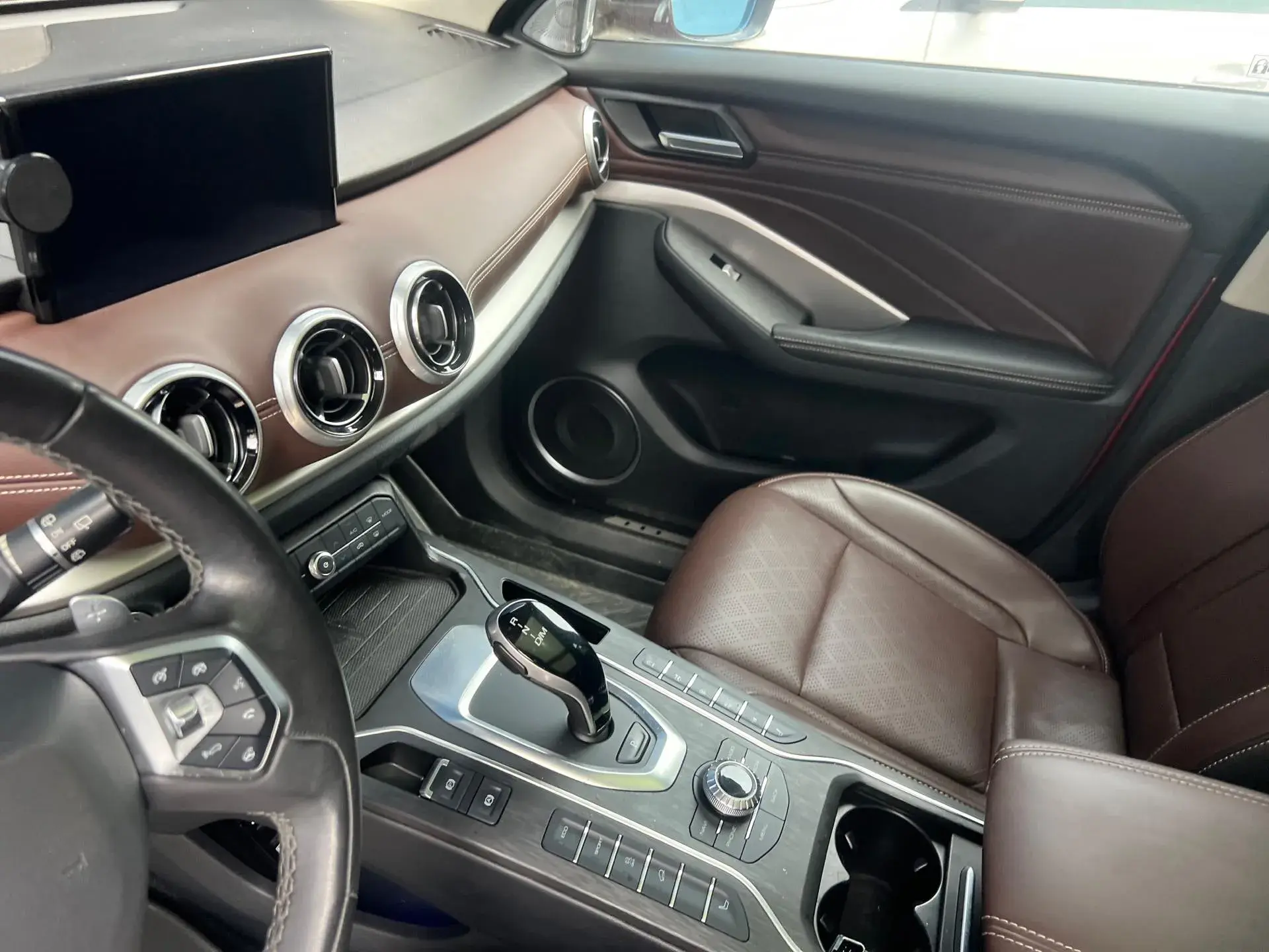 2018 WEY VV6 thumbnail 4