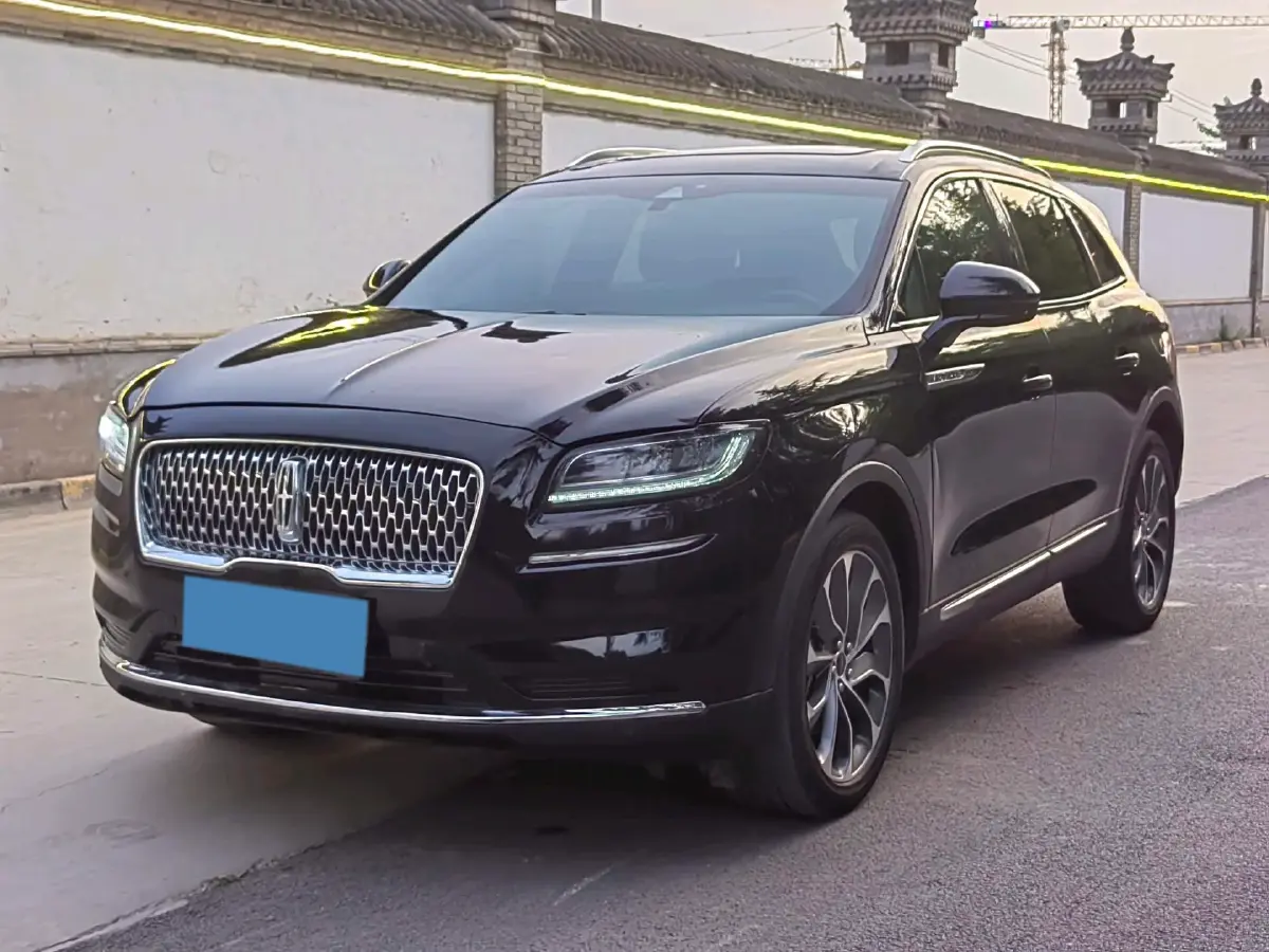 2021 Lincoln Nautilus 2.0T 245HP L4 8AT