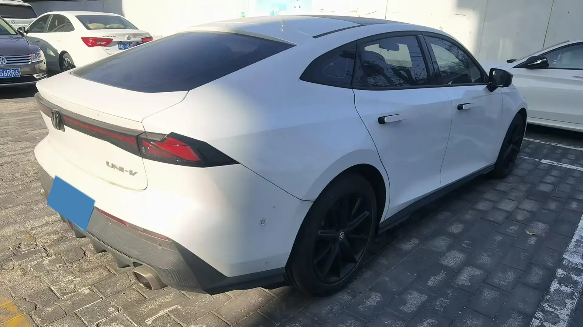 2022 CHANGAN UNI-V thumbnail 2