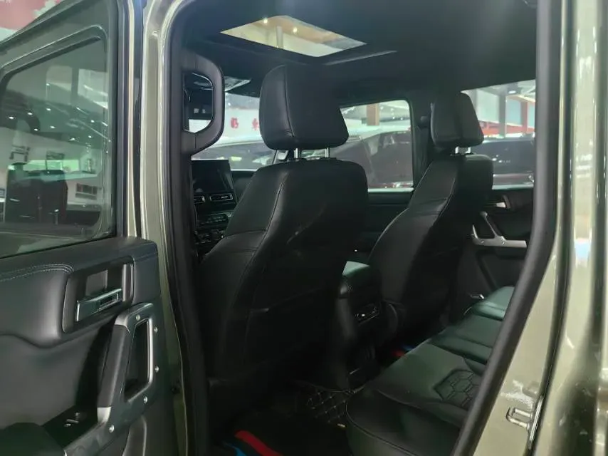 2024 212 212 T01 2.0T 252HP L4 8AT,autocango,china used car exporter,china ev exporter,chinese used car exporter,chinese used ev exporter