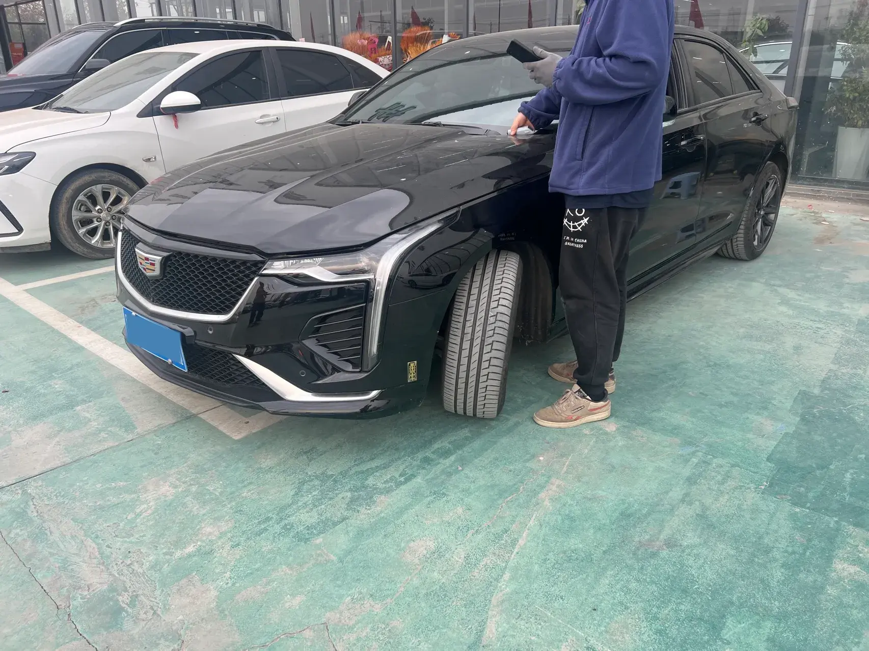 2023 CADILLAC CT4 view 1