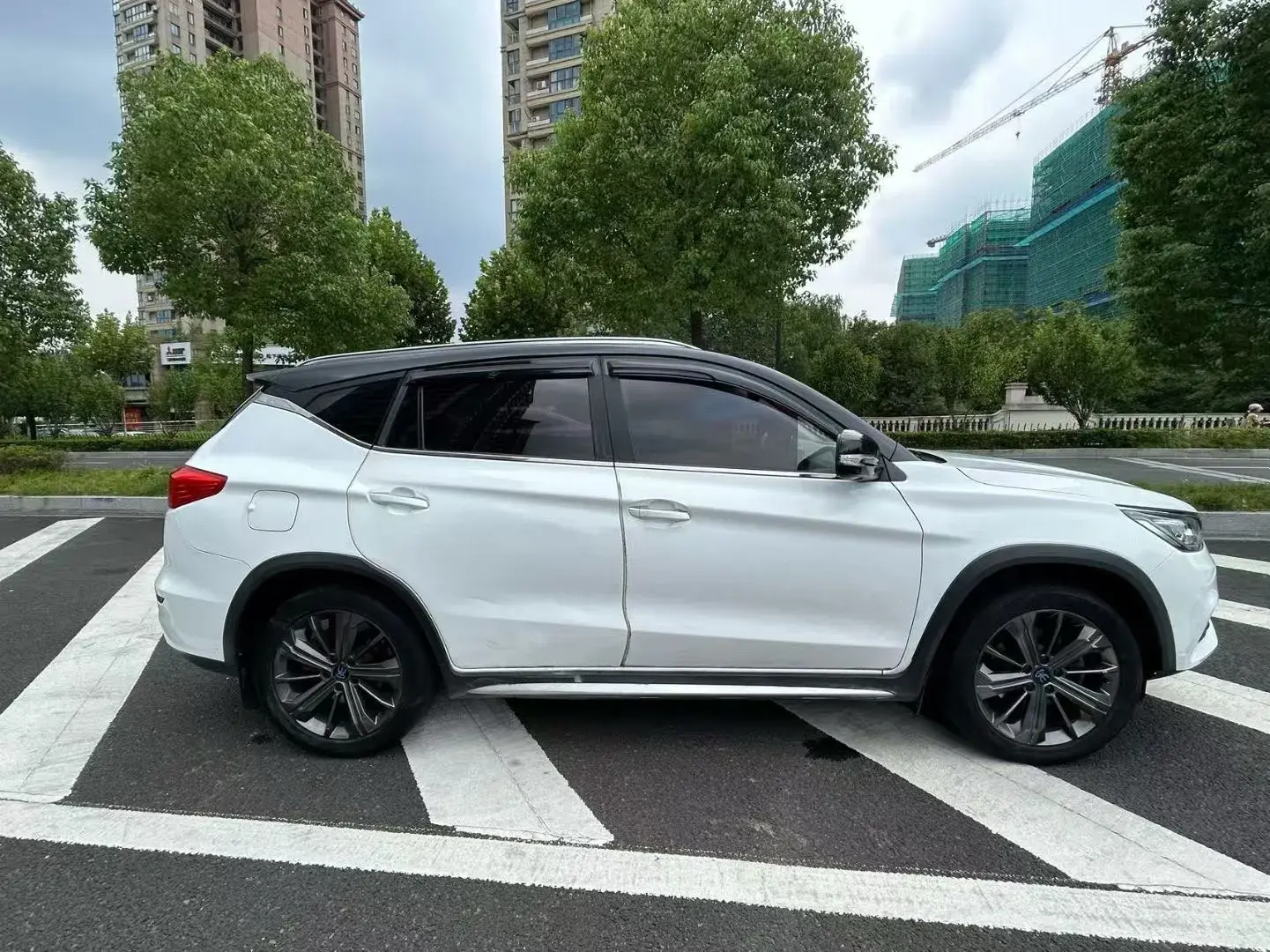 2019 BYD SONG thumbnail 2