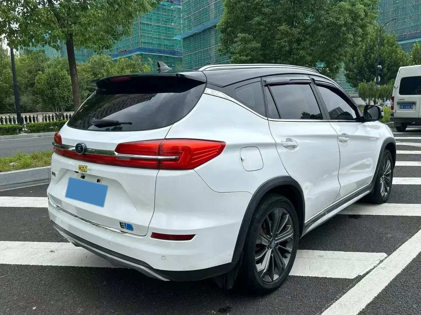 2019 BYD SONG thumbnail 3