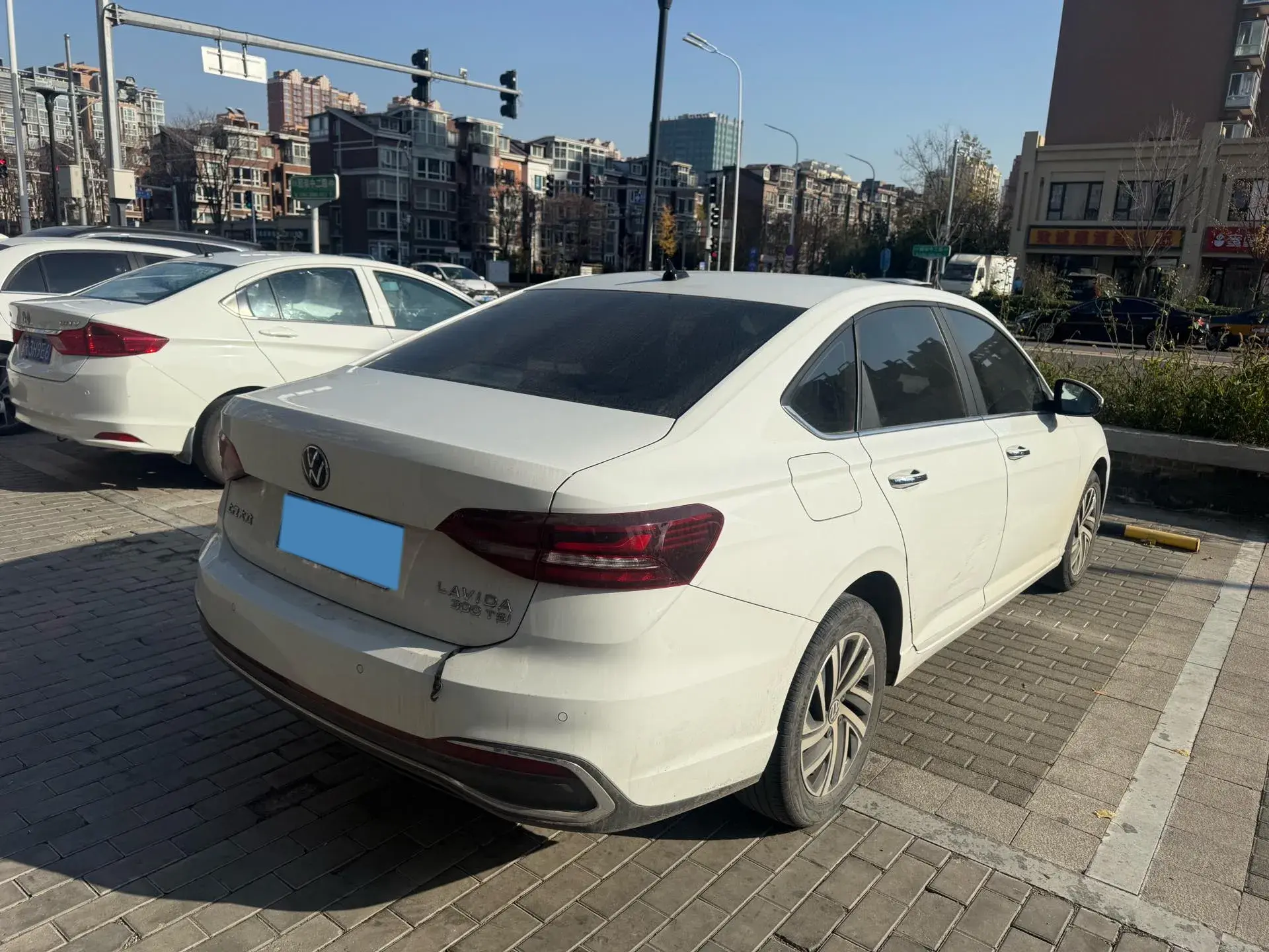 2024 VOLKSWAGEN LAVIDA thumbnail 3