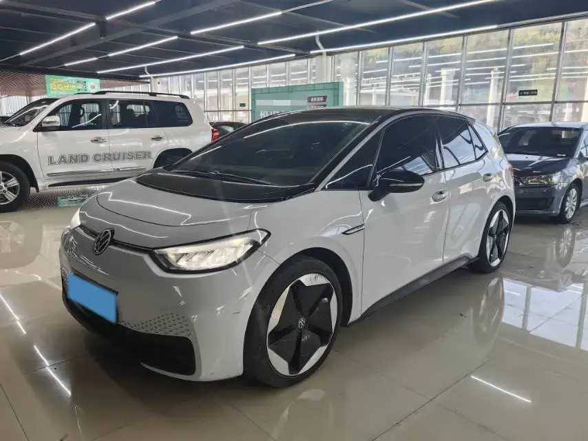 2023 VOLKSWAGEN ID.3 view 1