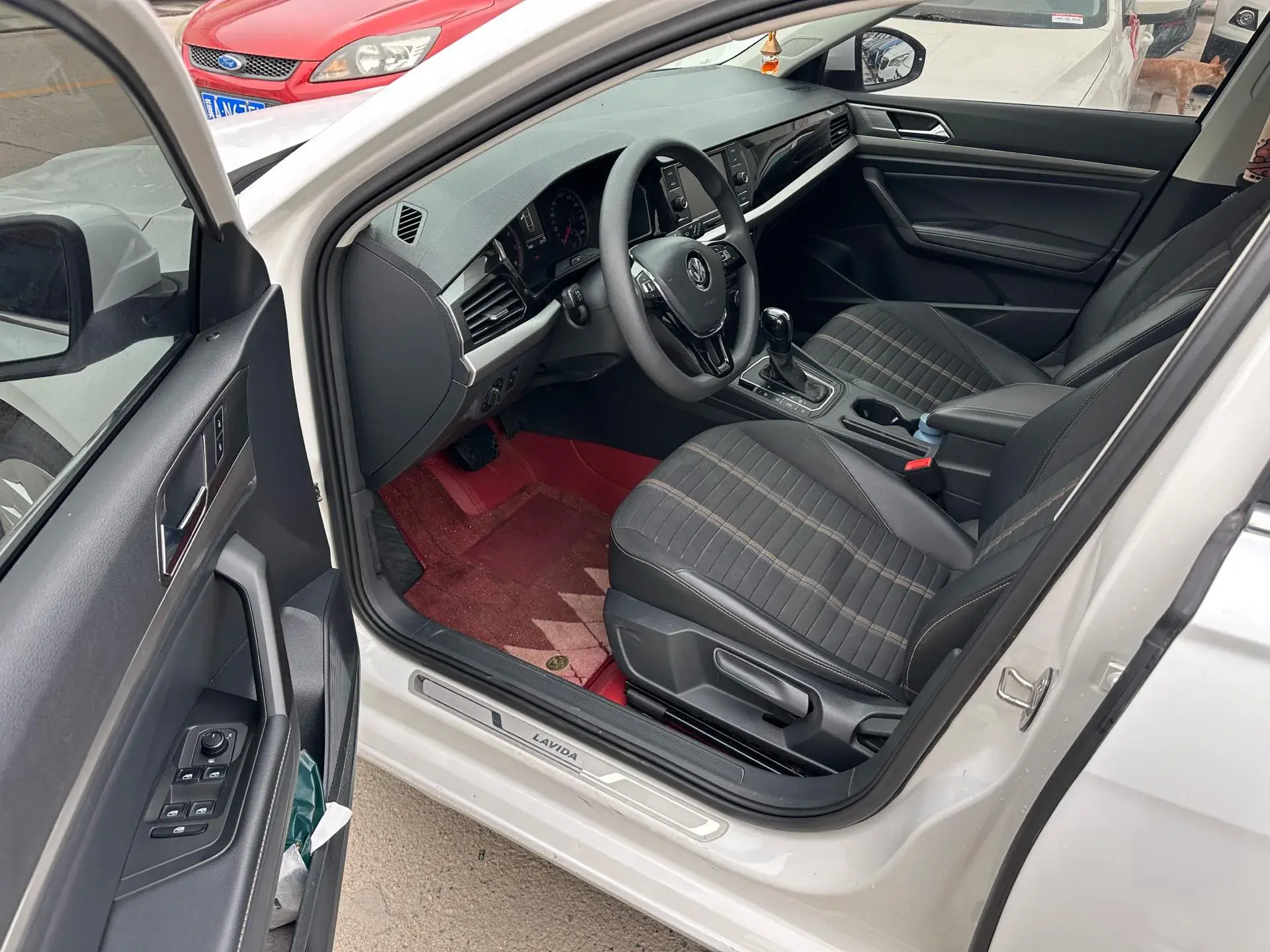 2019 VOLKSWAGEN LAVIDA thumbnail 3