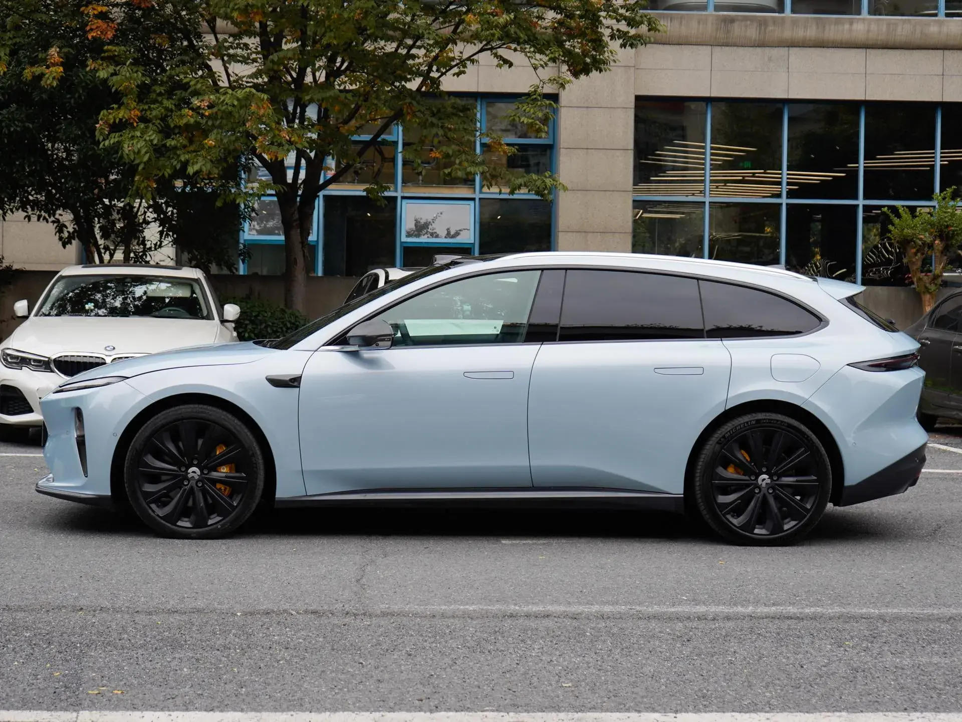 2023 NIO ET5T thumbnail 3