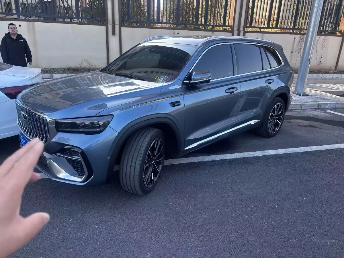 2025 Geely Monjaro 2.0T 238HP L4 8AT