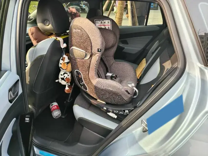 2022 VOLKSWAGEN ID.4 thumbnail 4