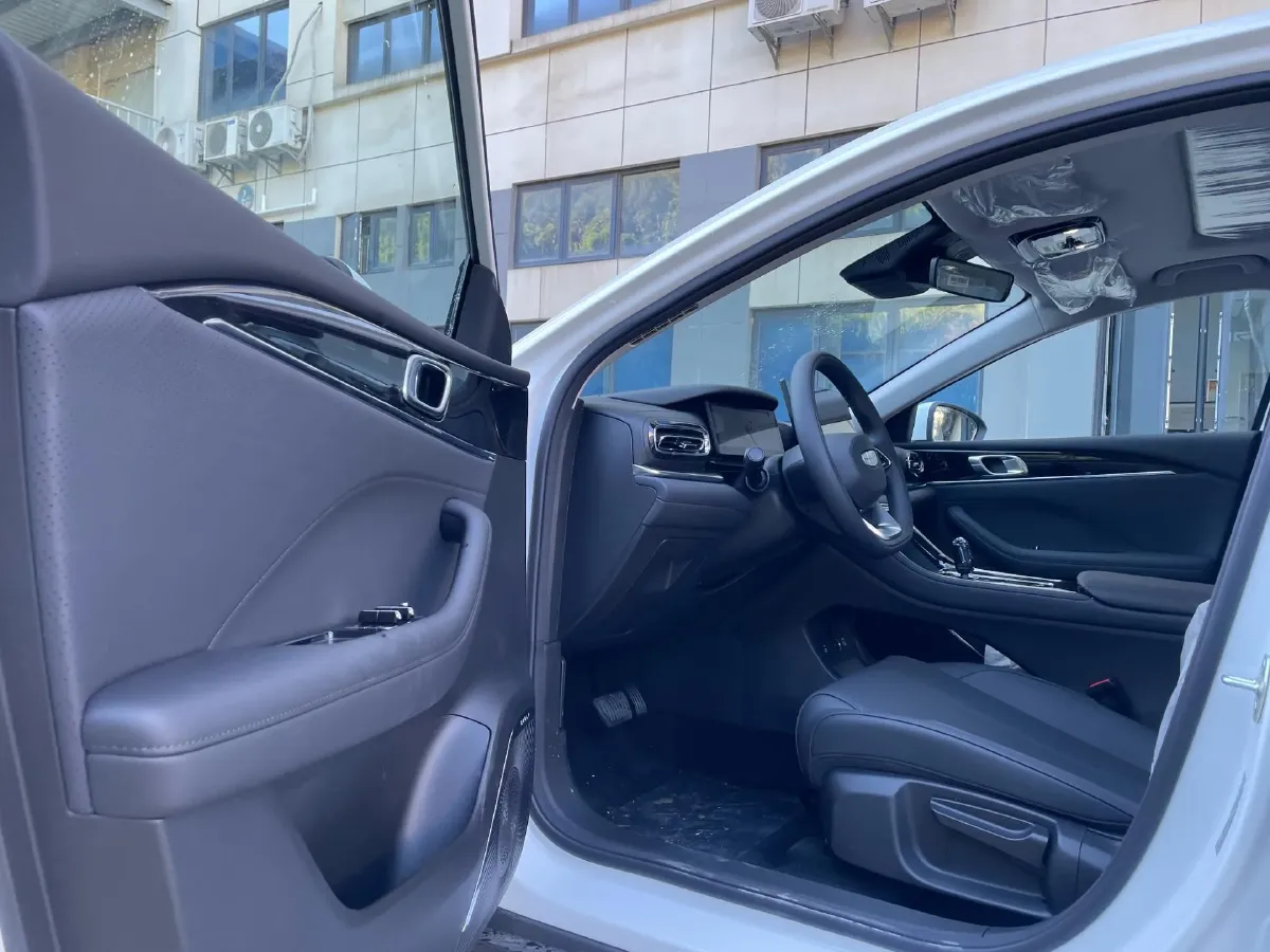 2026 Geely Emgrand 1.5L 120HP L4 CVT,autocango,china used car exporter,china ev exporter,chinese used car exporter,chinese used ev exporter