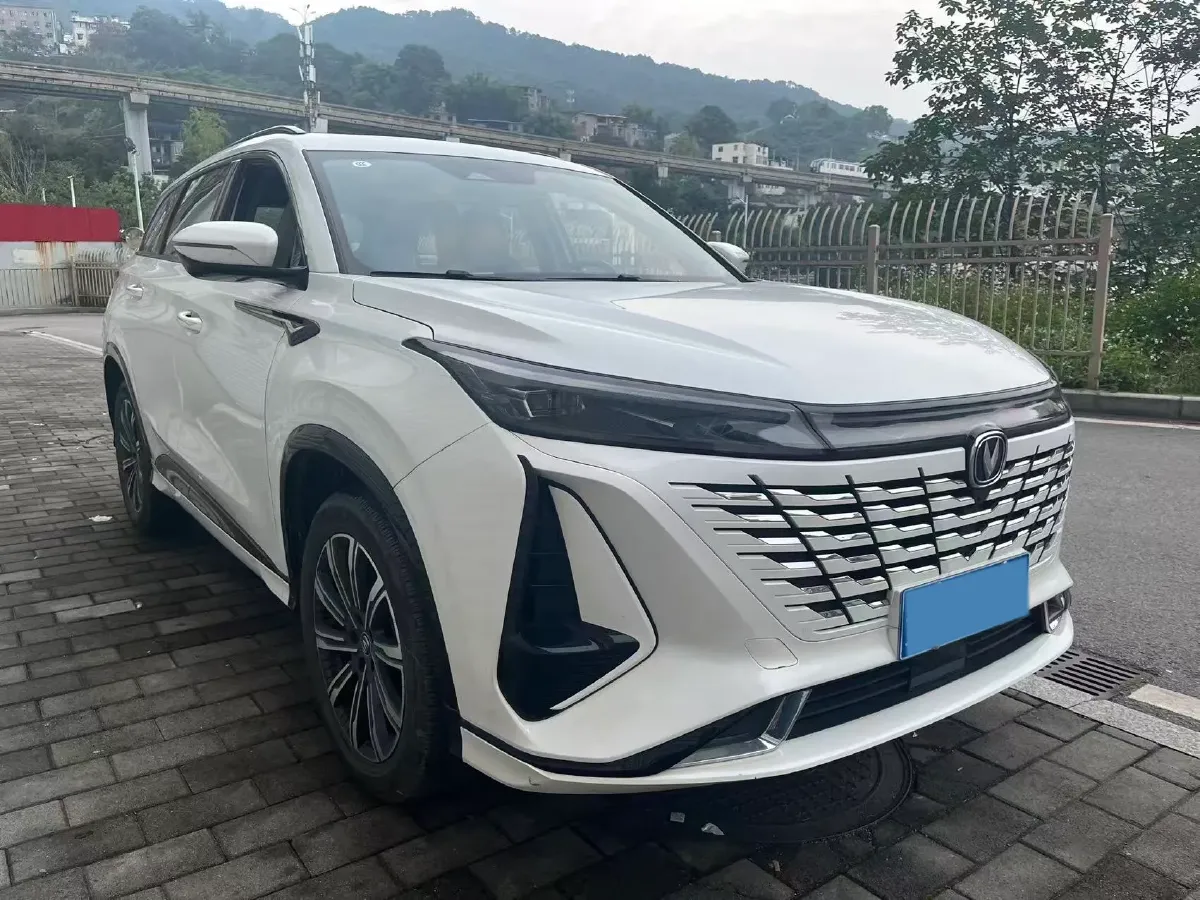 2023 ChangAn CS75 Plus iDD 1.5T 170HP L4 6TCT PHEV 28.39KWH,autocango,china used car exporter,china ev exporter,chinese used car exporter,chinese used ev exporter