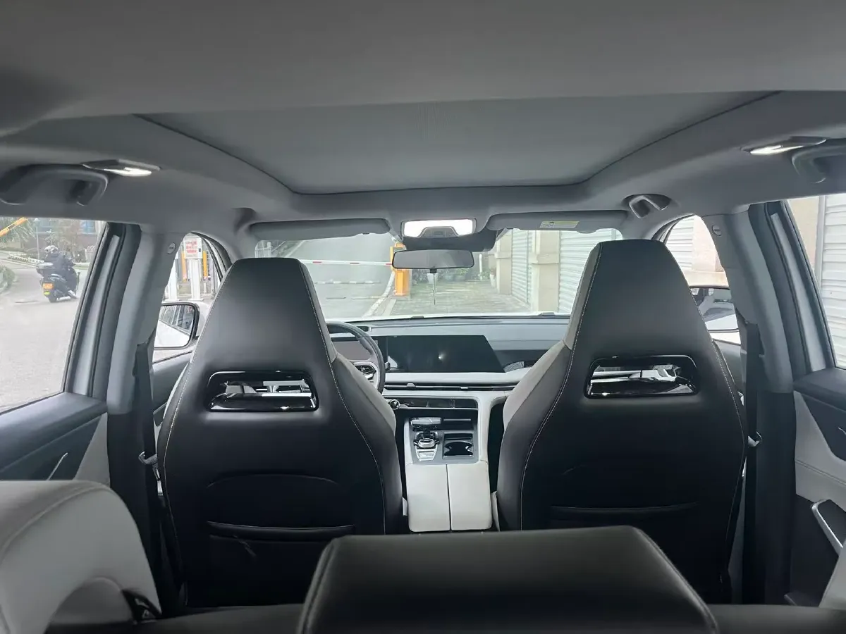 2023 ChangAn CS75 Plus iDD 1.5T 170HP L4 6TCT PHEV 28.39KWH,autocango,china used car exporter,china ev exporter,chinese used car exporter,chinese used ev exporter