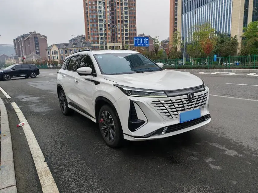 2024 ChangAn CS75 Plus 1.5T 188HP L4 8AT,autocango,china used car exporter,china ev exporter,chinese used car exporter,chinese used ev exporter