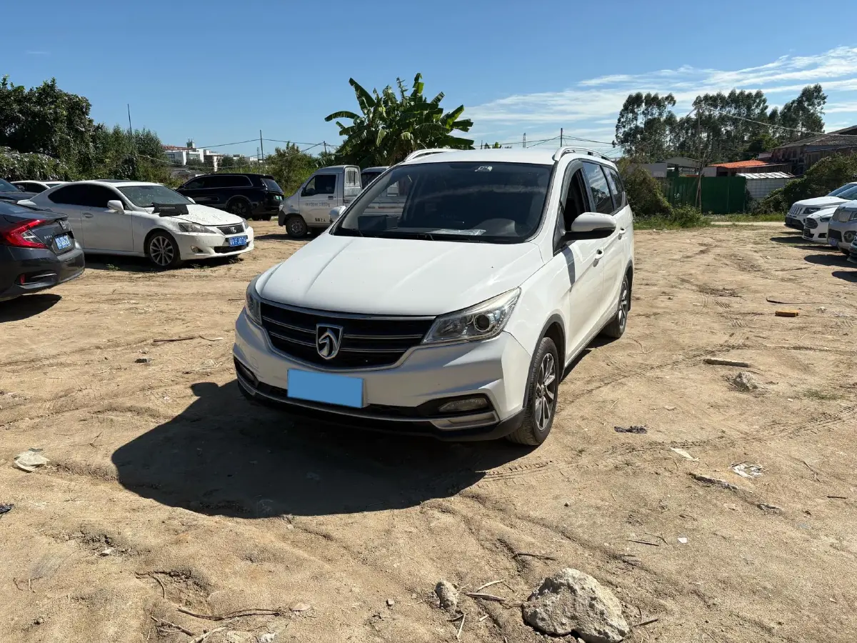2019 BaoJun 730 1.5T 150HP L4 6MT