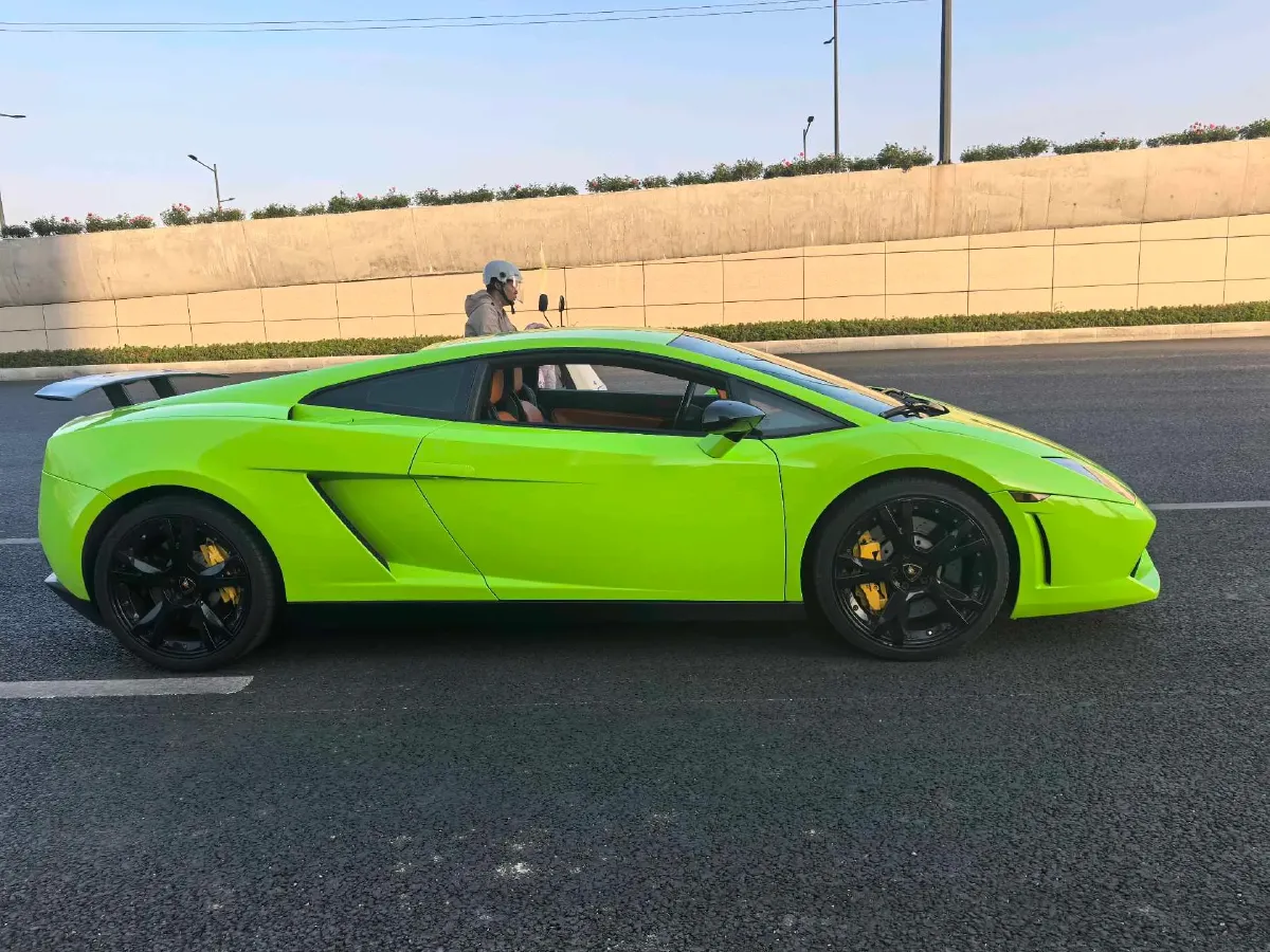 2008 BMW 1 Series 2.0L 156HP L4 6MT,autocango,china used car exporter,china ev exporter,chinese used car exporter,chinese used ev exporter