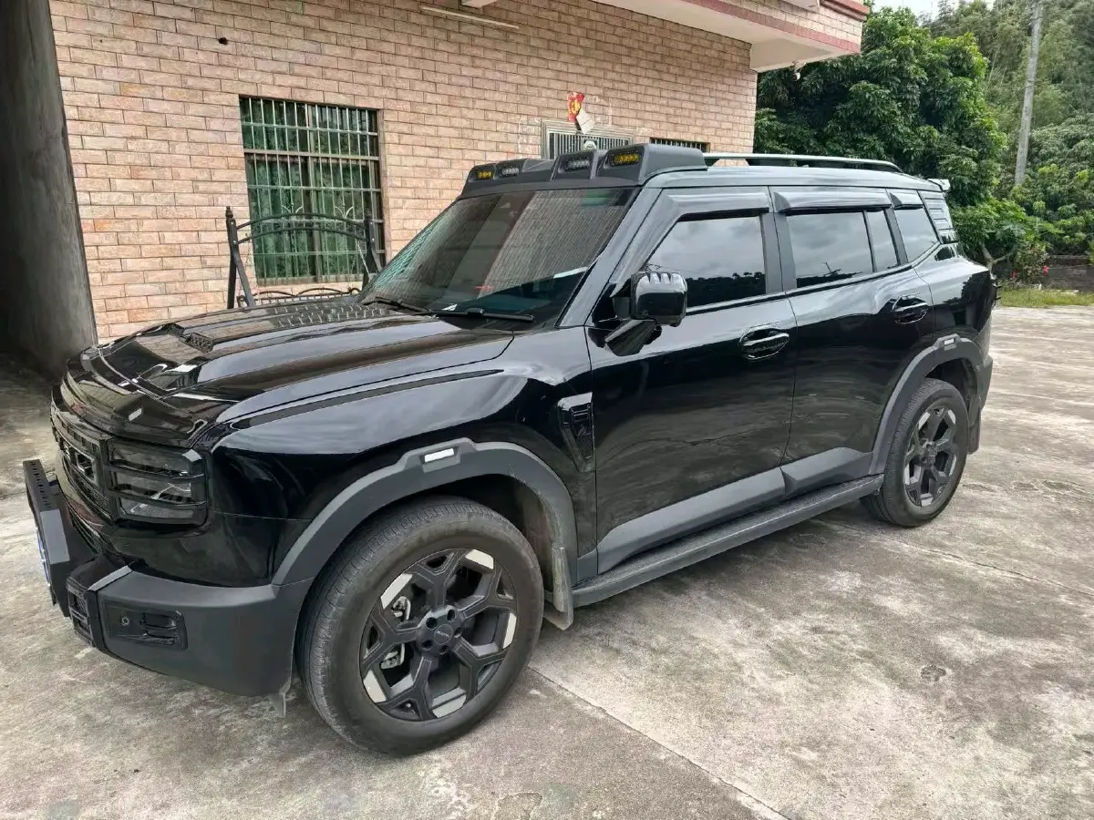 2025 Jetour Freeman 2.0T 254HP L4 8AT