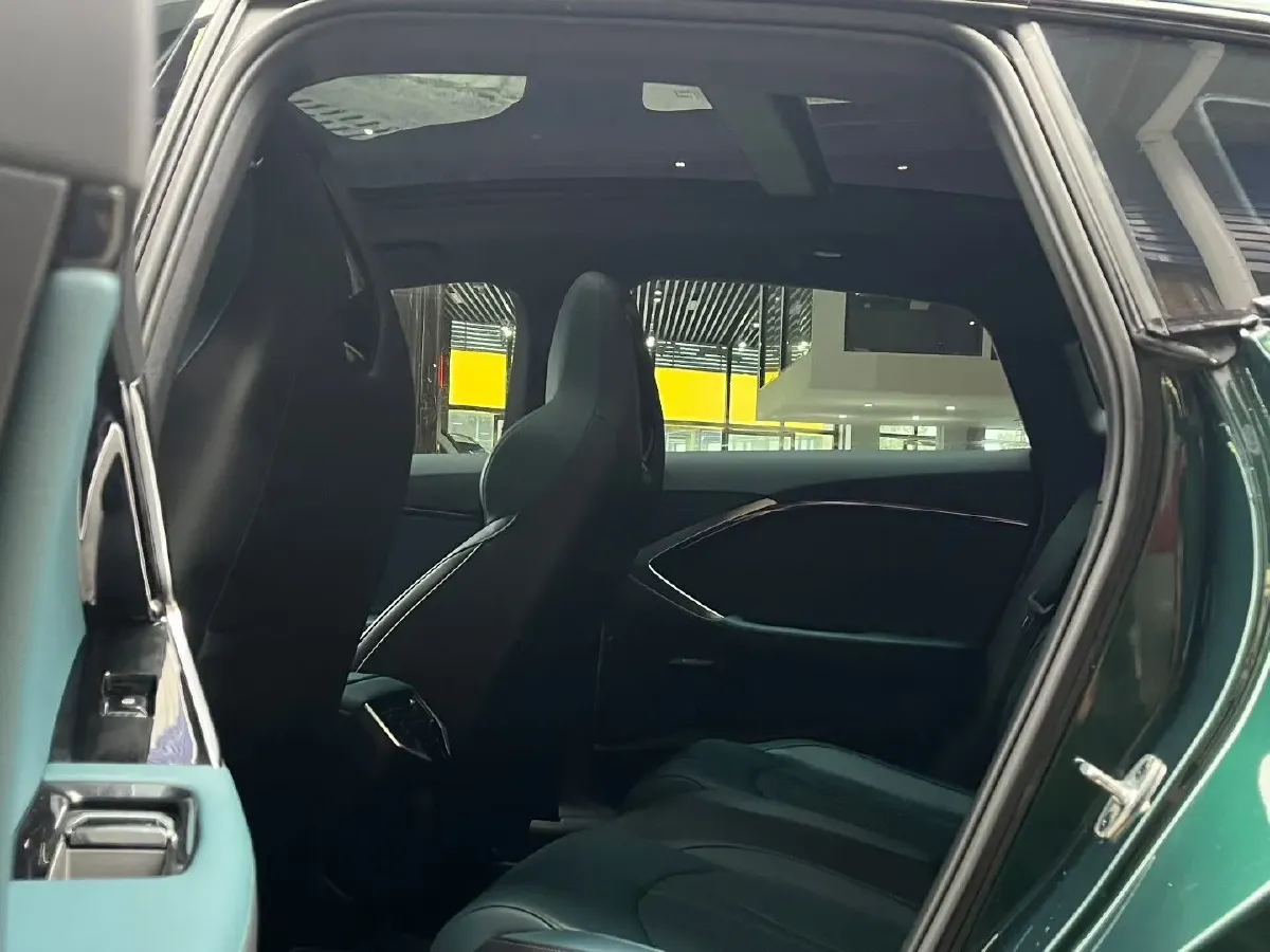 2023 MG 7 2.0T 261HP L4 9AT,autocango,china used car exporter,china ev exporter,chinese used car exporter,chinese used ev exporter