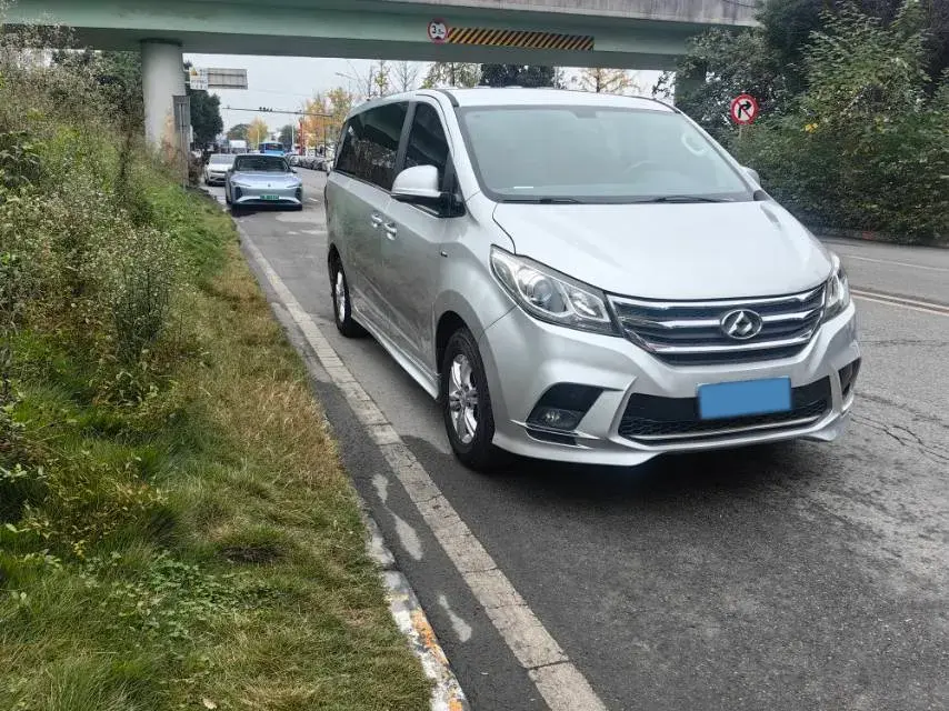 2019 MAXUS G10 thumbnail 3