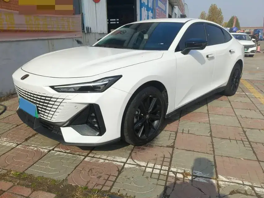 2023 ChangAn UNI-V iDD 1.5T 170HP L4 6TCT PHEV 18.4KWH