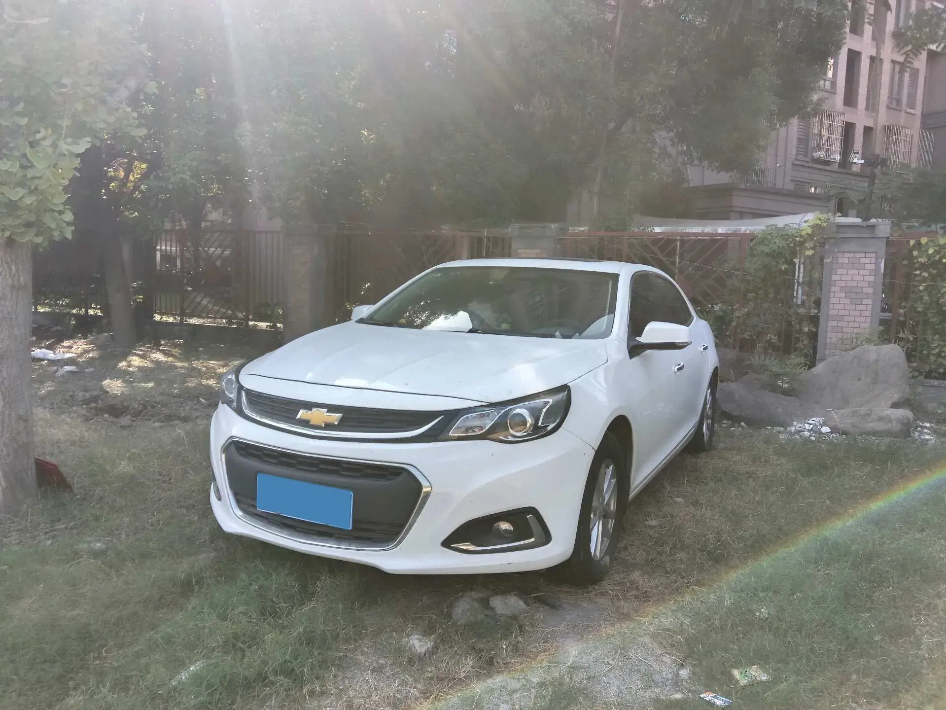 2018 CHEVROLET MALIBU view 1