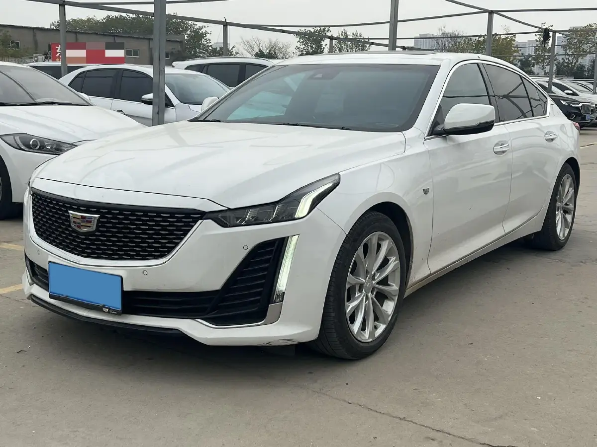 2022 Cadillac CT5 2.0T 237HP L4 10AT