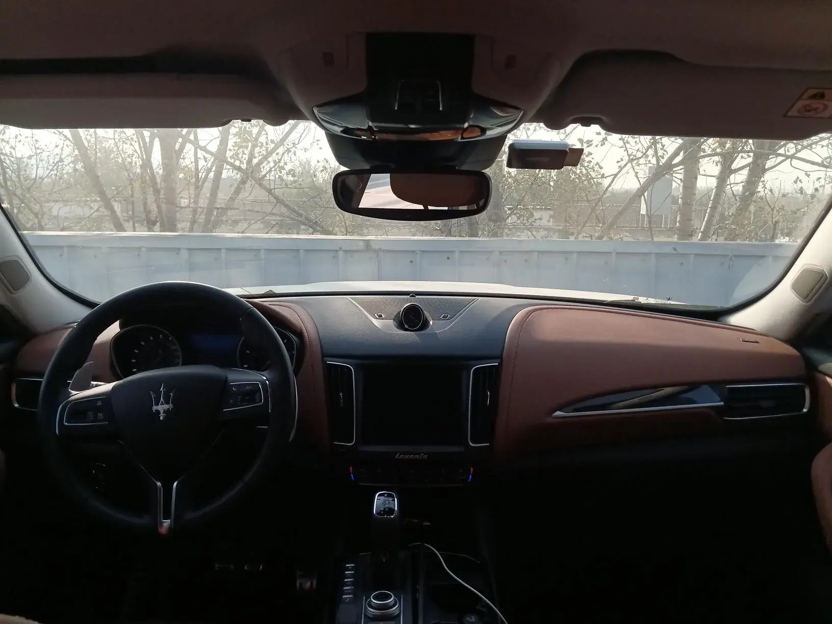 2019 MASERATI LEVANTE thumbnail 3