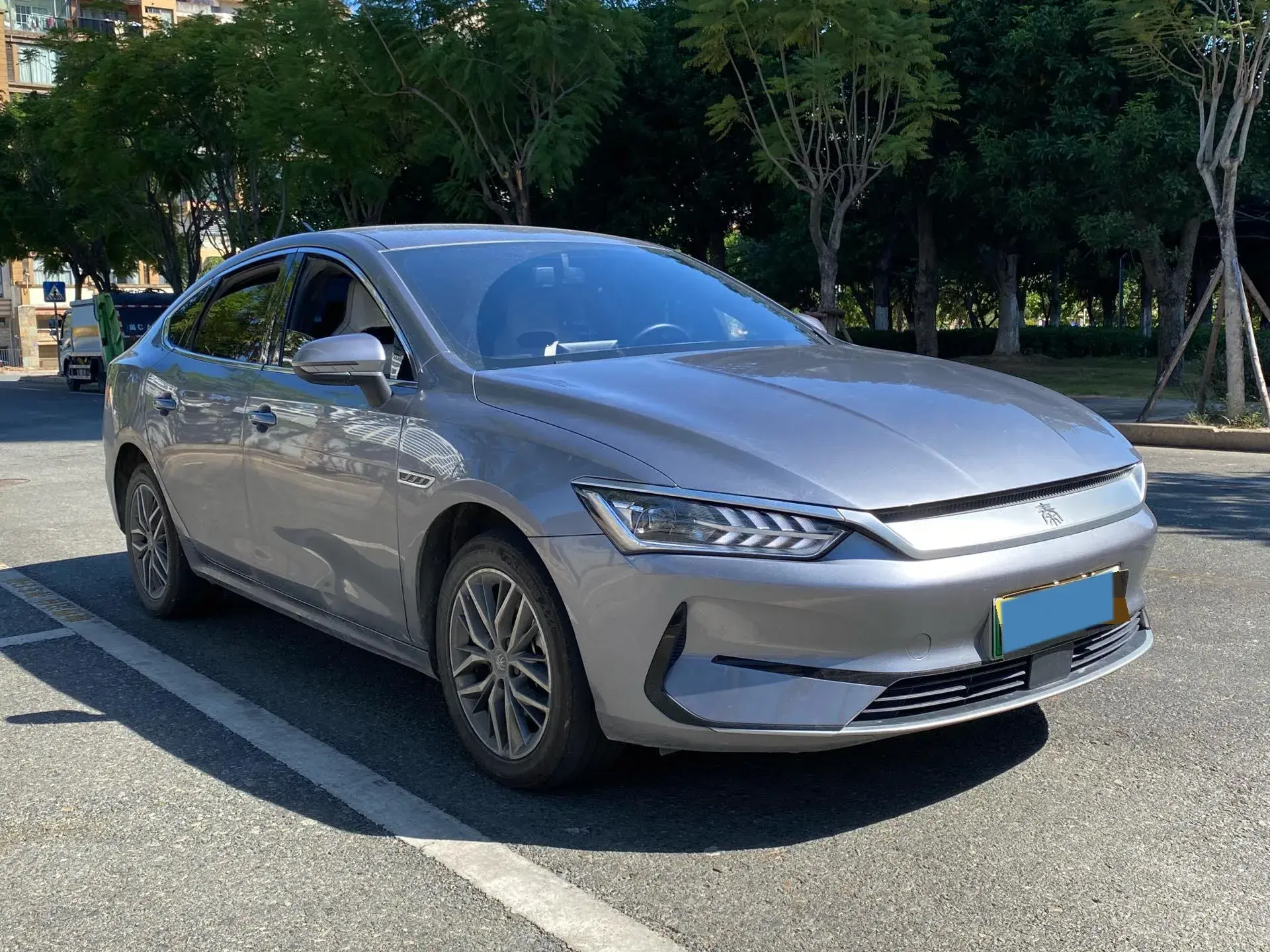 2024 BYD QIN thumbnail 3