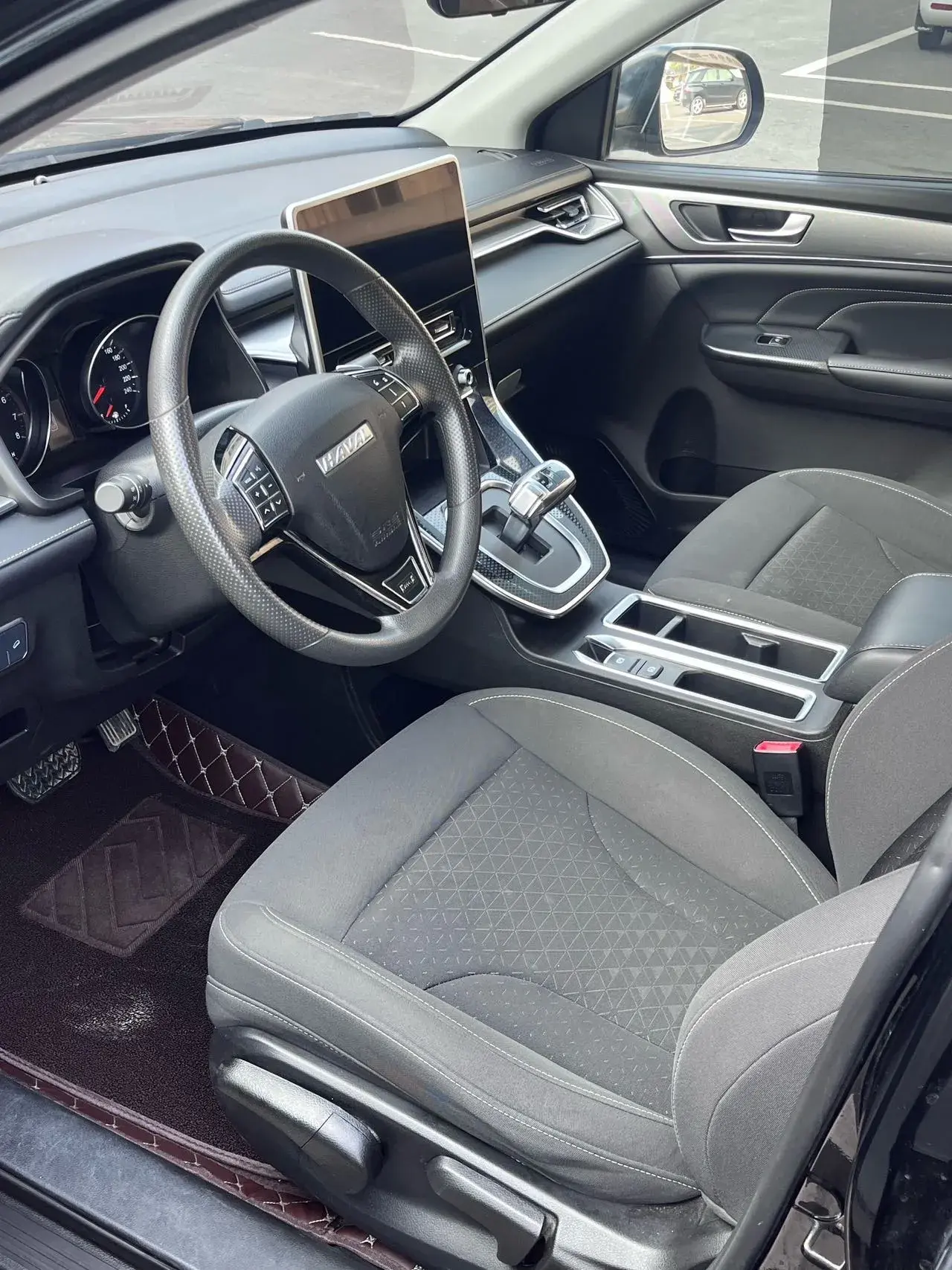 2021 HAVAL M6 thumbnail 4