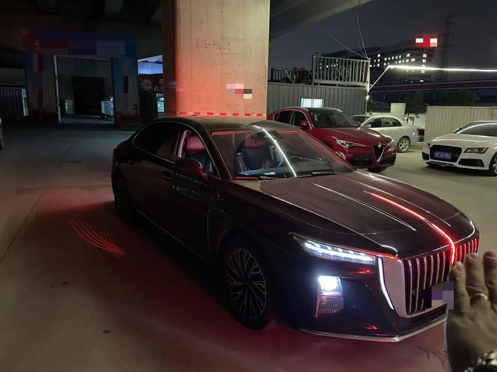 2023 HONGQI H5 thumbnail 2