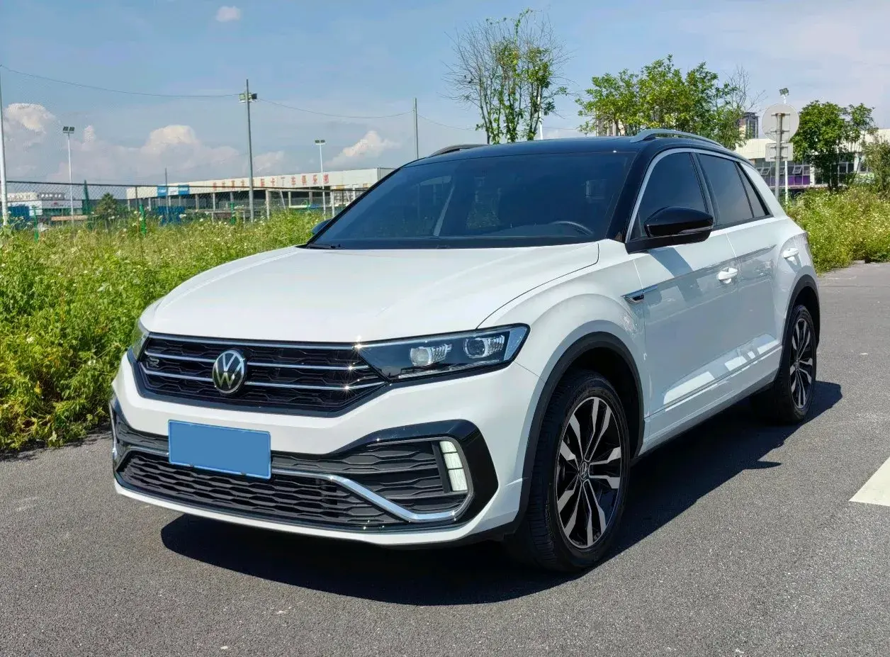 2022 VOLKSWAGEN T-ROC view 1