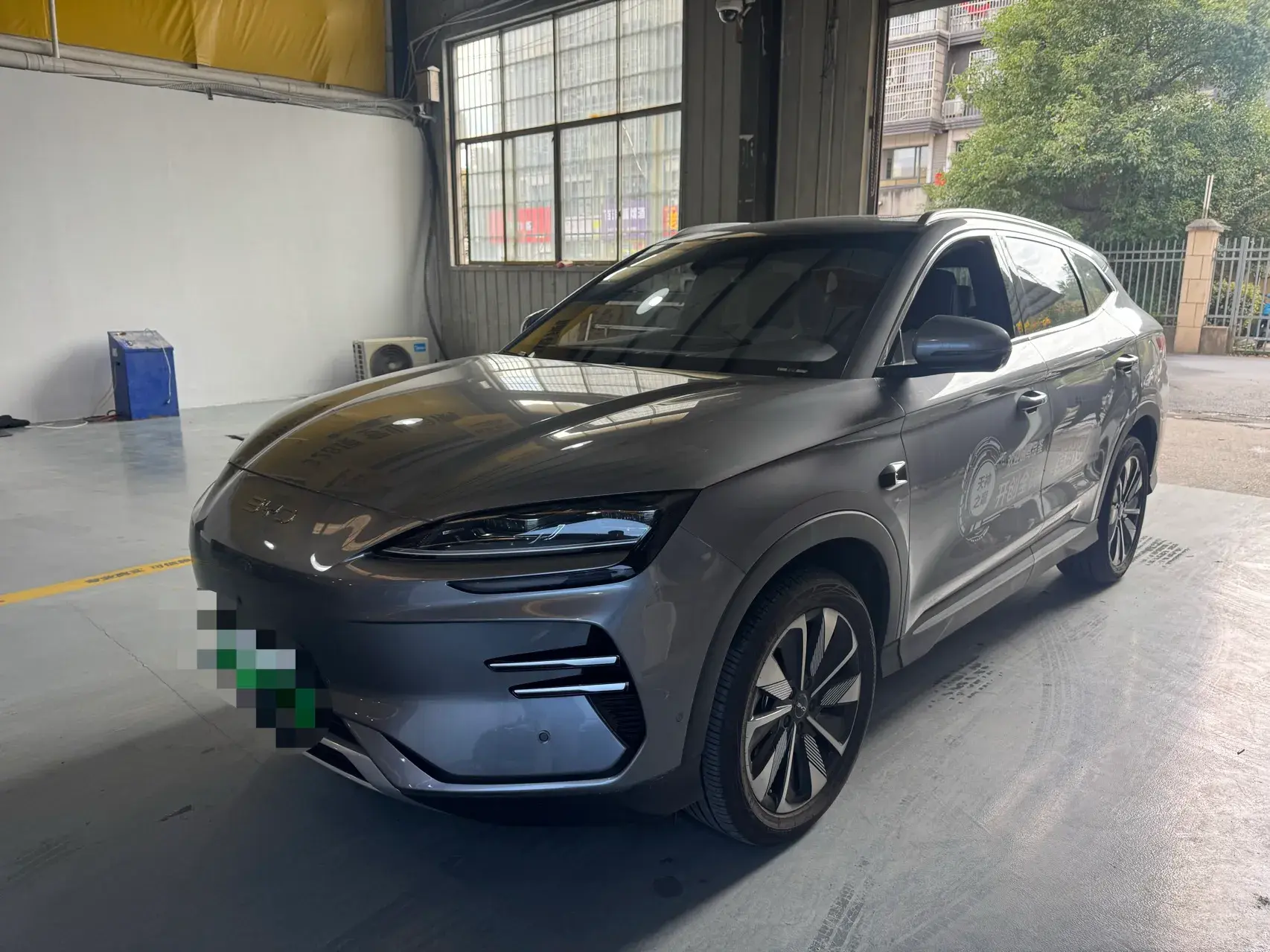 2025 BYD SONG view 1