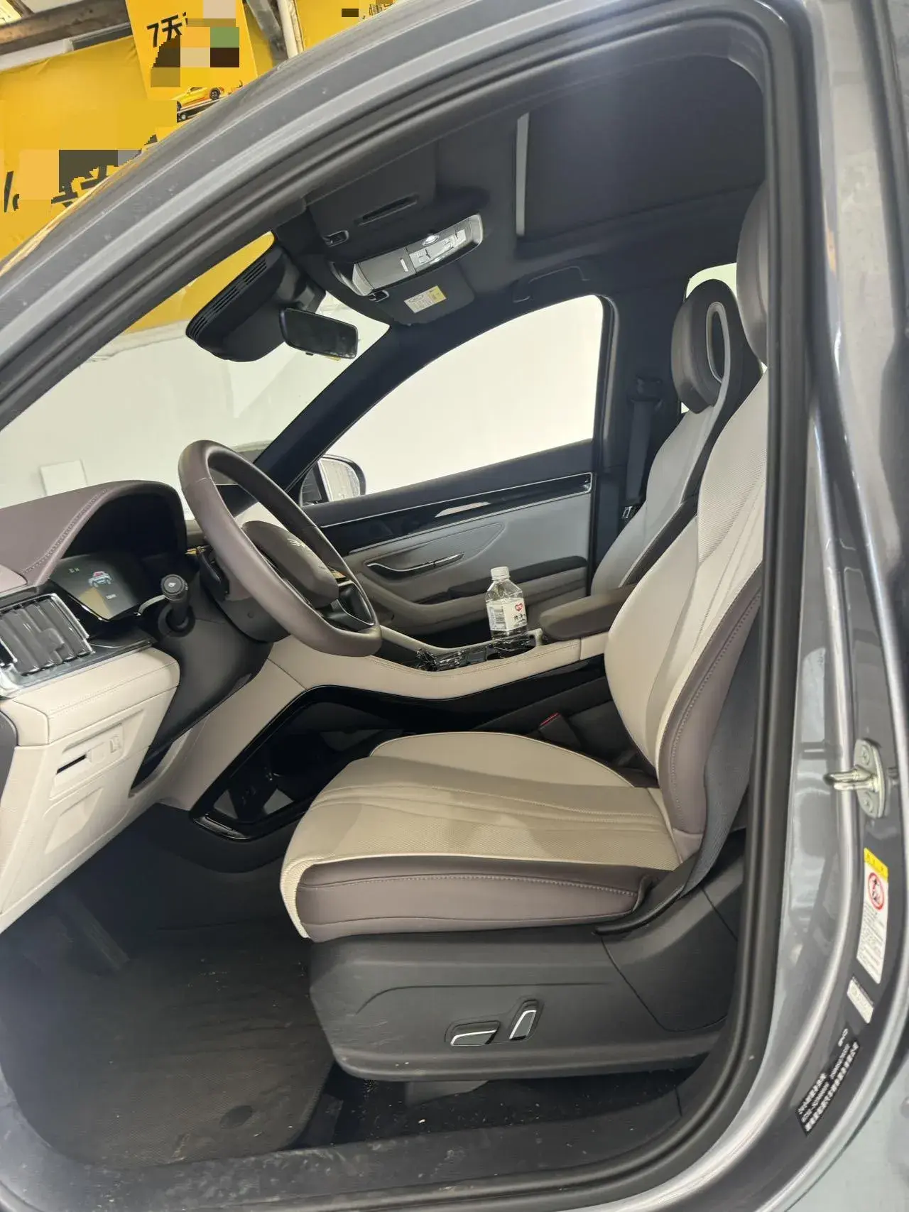 2025 BYD SONG thumbnail 2