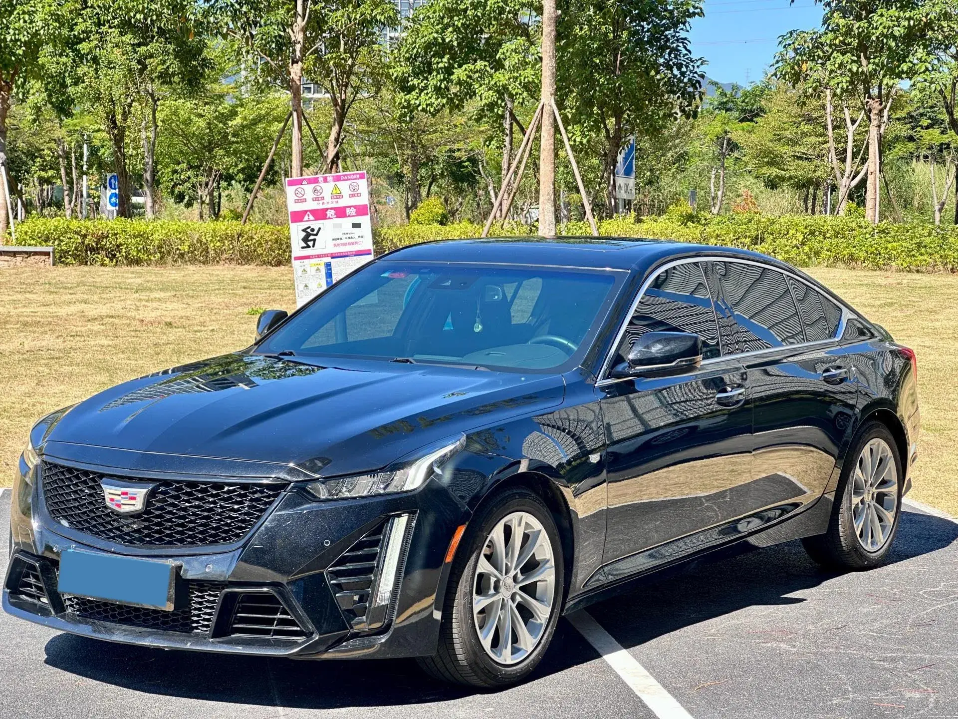 2022 CADILLAC CT5 view 1