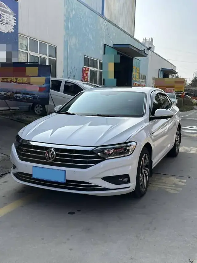 2020 VOLKSWAGEN SAGITAR view 1