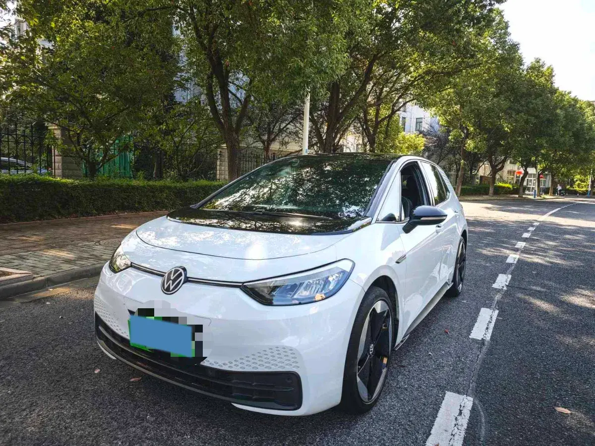 2023 VOLKSWAGEN ID.3 view 1
