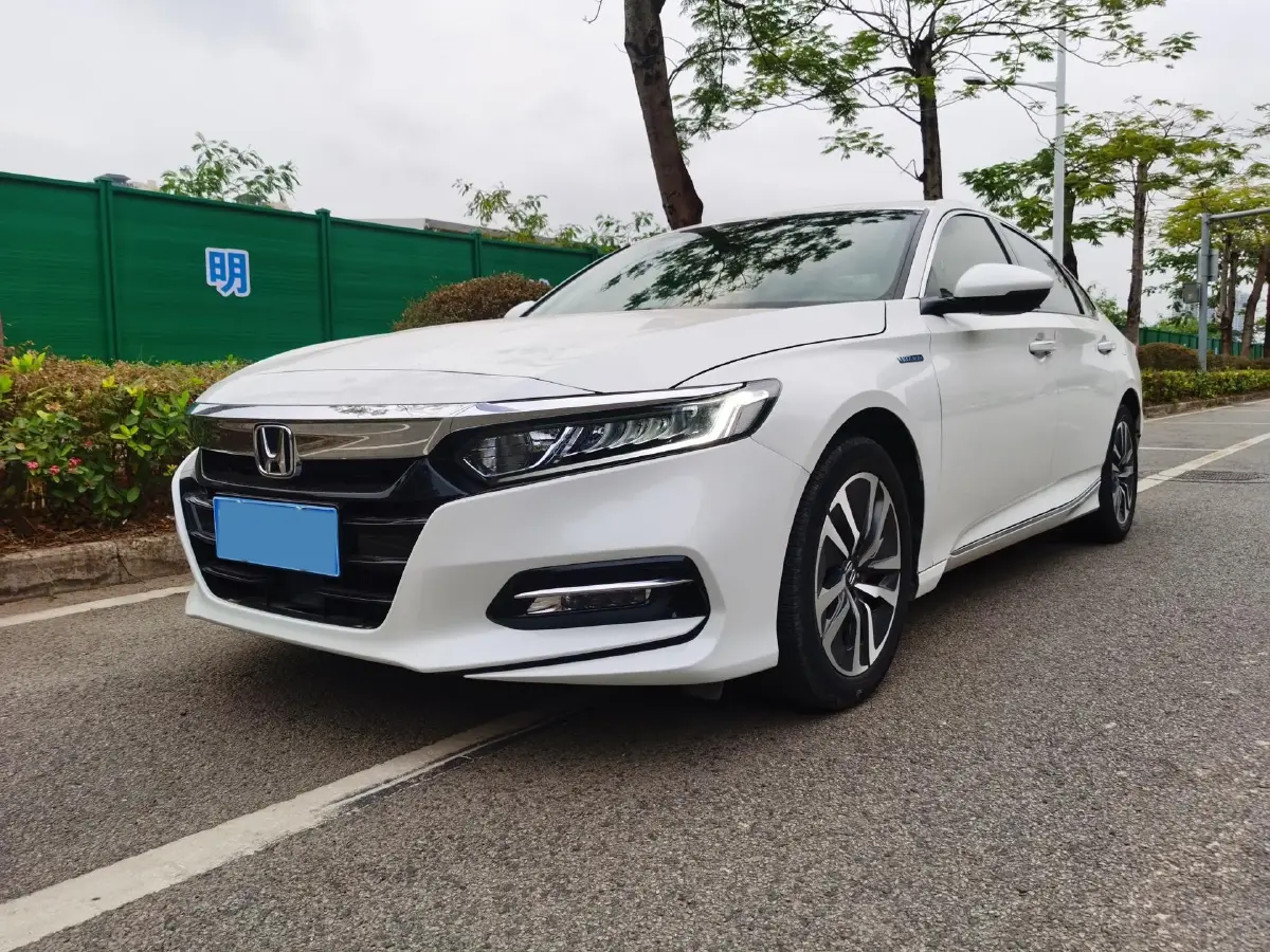 2018 Honda Accord 2.0L 146HP L4 E-CVT Hybrid