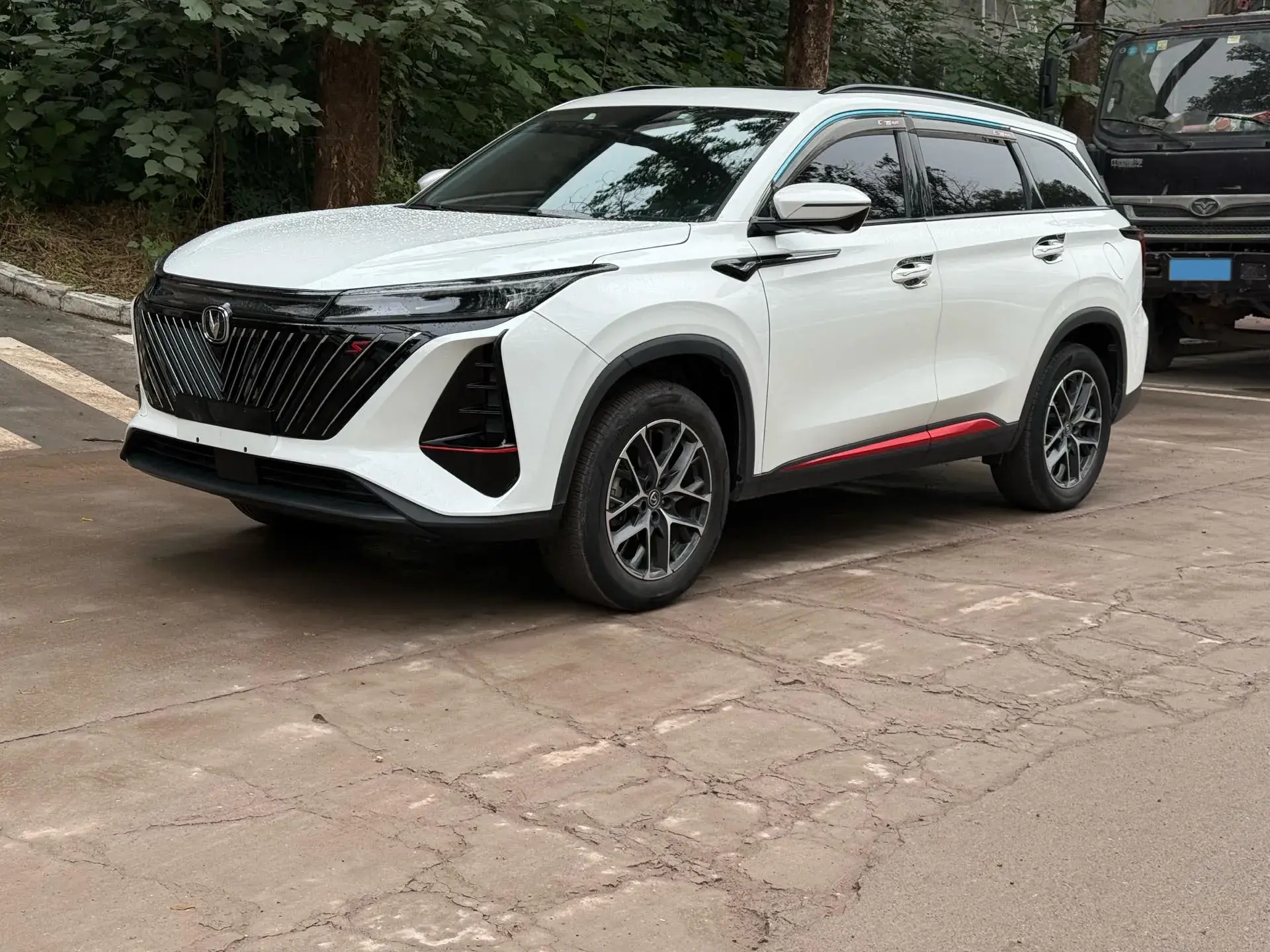 2021 CHANGAN CS75 view 1