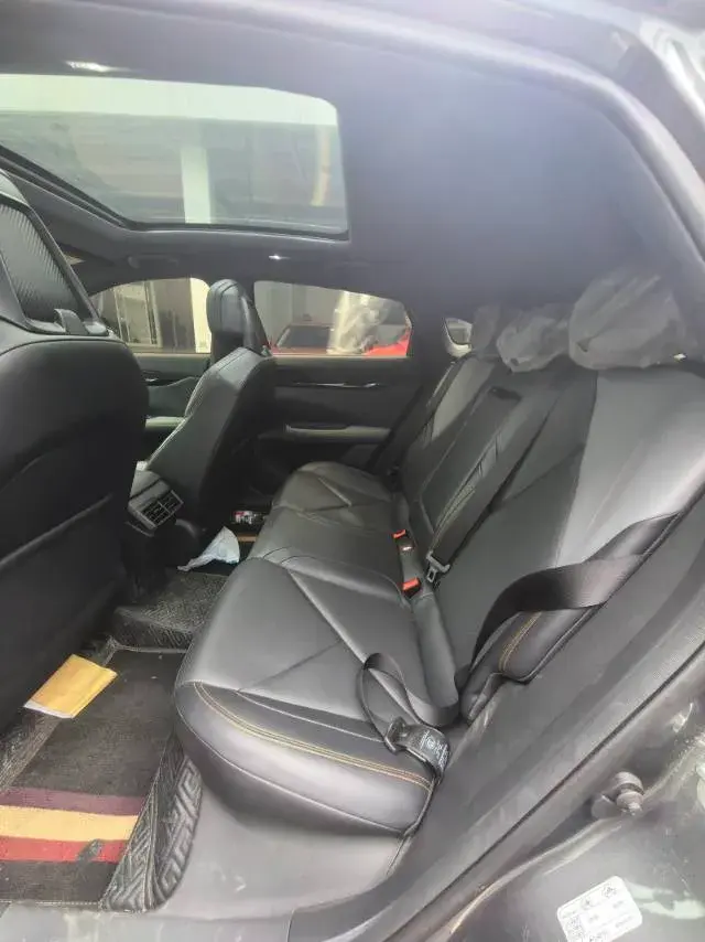 2022 CHANGAN UNI-V thumbnail 2