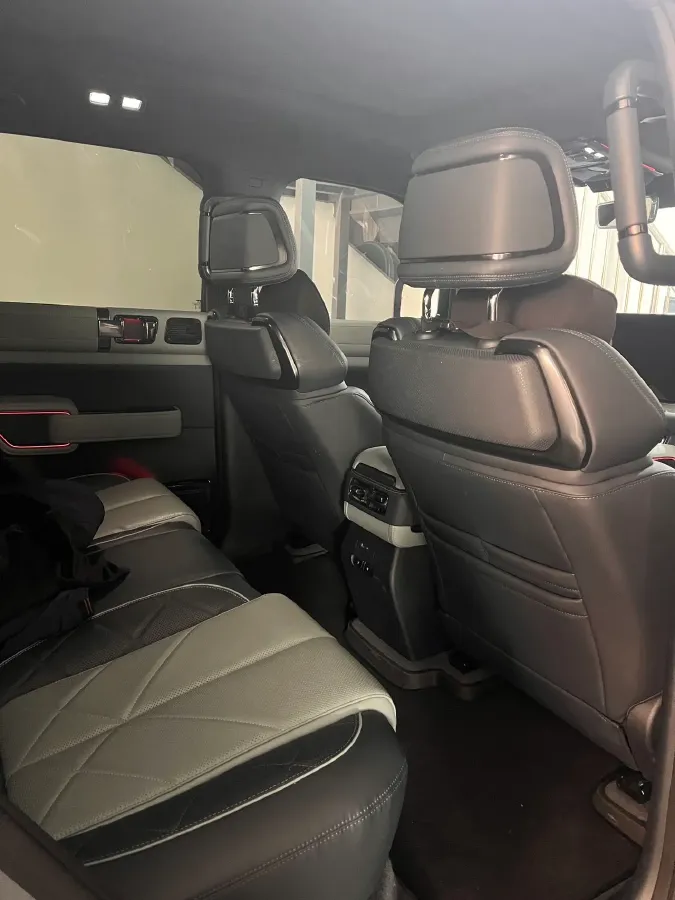 2023 FangChengBao Bao 5 1.5T 194HP L4 E-CVT PHEV 31.8KWH,autocango,china used car exporter,china ev exporter,chinese used car exporter,chinese used ev exporter