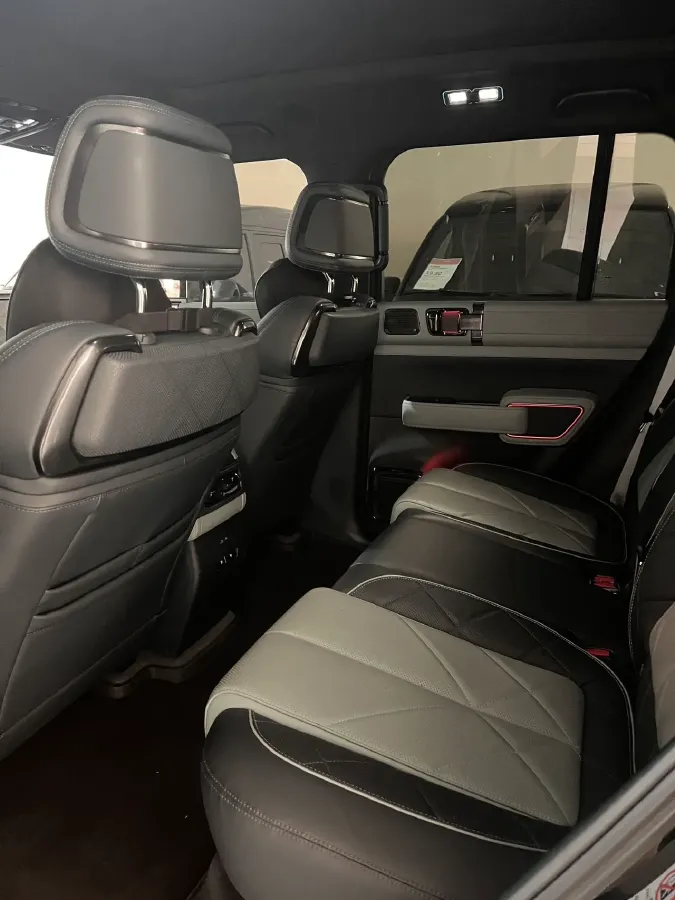 2023 FangChengBao Bao 5 1.5T 194HP L4 E-CVT PHEV 31.8KWH,autocango,china used car exporter,china ev exporter,chinese used car exporter,chinese used ev exporter