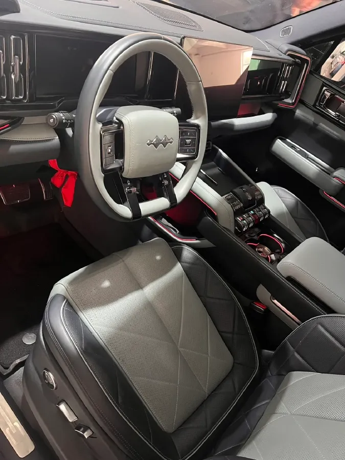 2023 FangChengBao Bao 5 1.5T 194HP L4 E-CVT PHEV 31.8KWH,autocango,china used car exporter,china ev exporter,chinese used car exporter,chinese used ev exporter